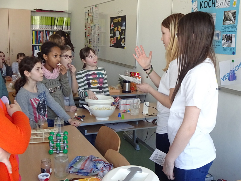 09.03.2017 - Chemie und Du - 4a, 4b