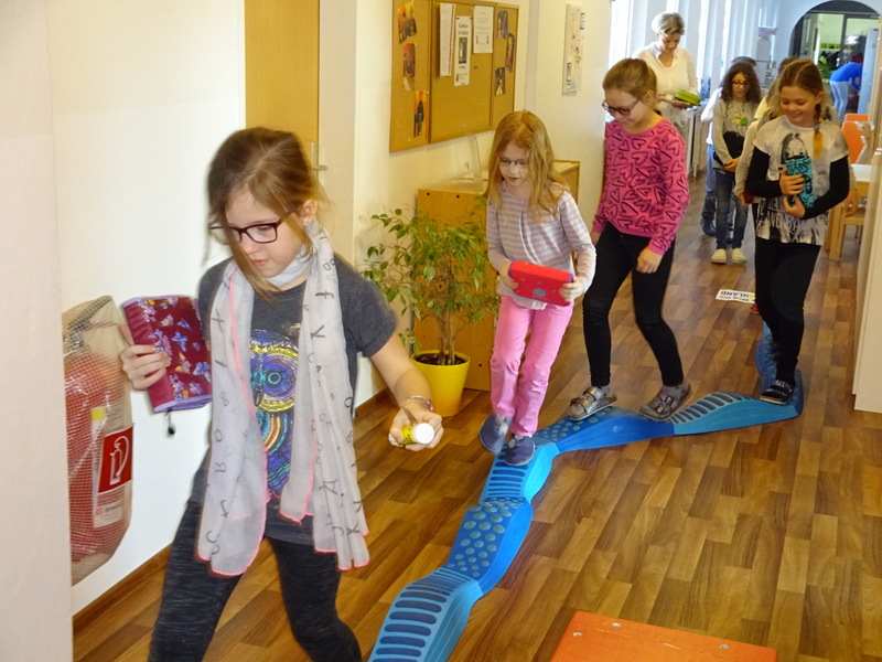 08.03.2017 - Märchenstunde im Kindergarten - 3a, 3b