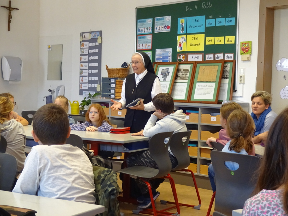 07.12.2017 - Die Geschichte der Klosterschule - 4a, 4b