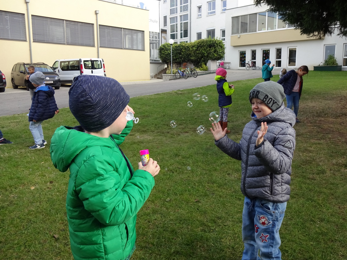 04.10.2018 - S wie Seifenblase - 1a, 1b, 1c